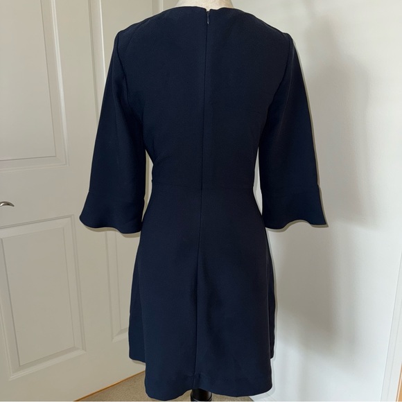 Banana Republic Fit and Flare flutter sleeve navy dress size 4 - Picture 5 of 5